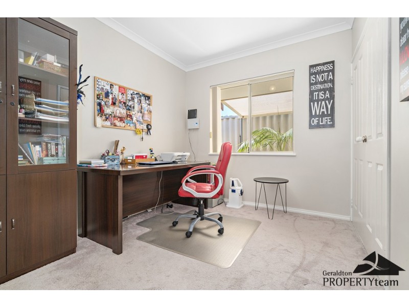 10 Columbus Boulevard, Wandina WA 6530