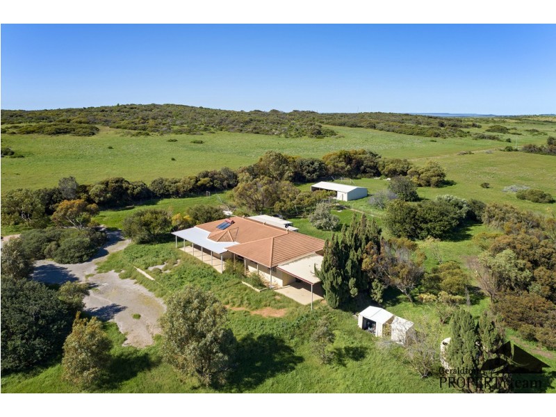 328 McCartney Road, Greenough WA 6532