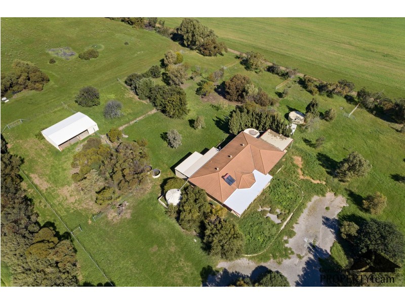 328 McCartney Road, Greenough WA 6532