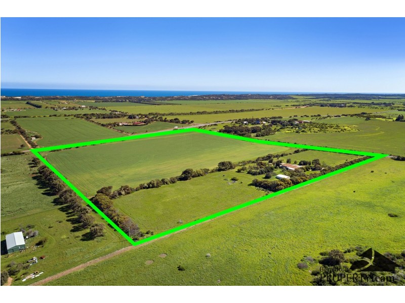 328 McCartney Road, Greenough WA 6532