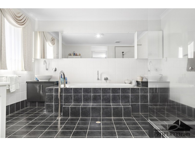 14 Beacon Rise, Wandina WA 6530