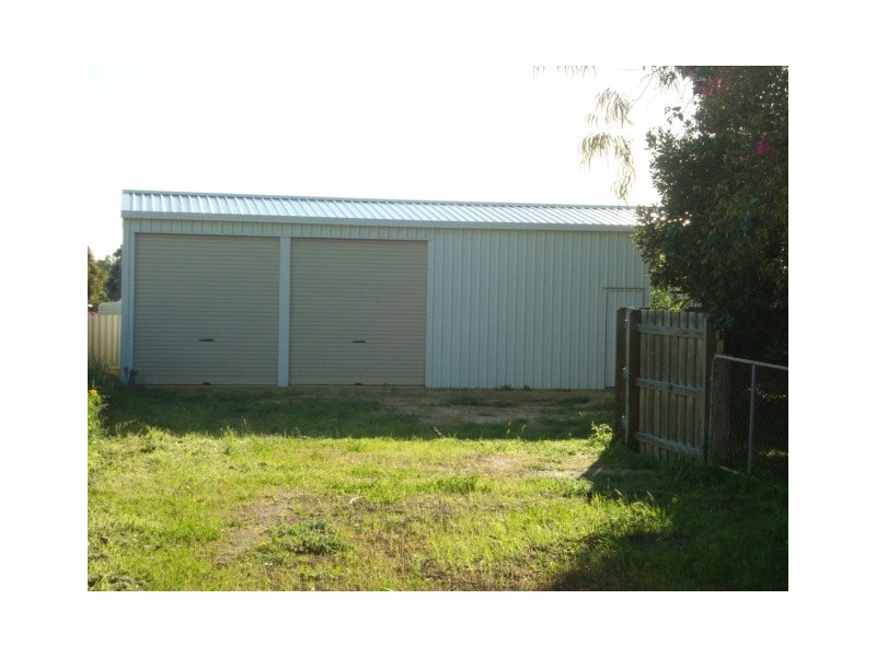 17 Alexander Drive, Glenfield WA 6532