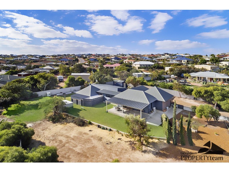 1 Evana Terrace, Wandina WA 6530