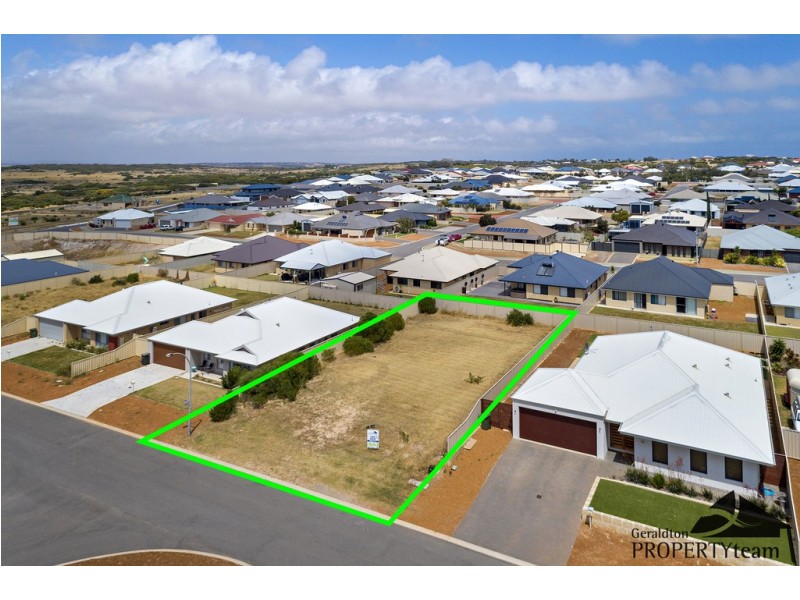 13 Waterwitch Outlook, Wandina WA 6530