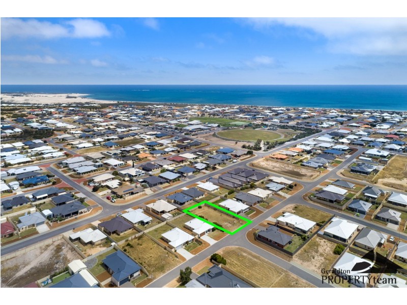 13 Waterwitch Outlook, Wandina WA 6530