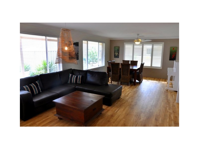 12 SPINDRIFT VISTA, Drummond Cove WA 6532