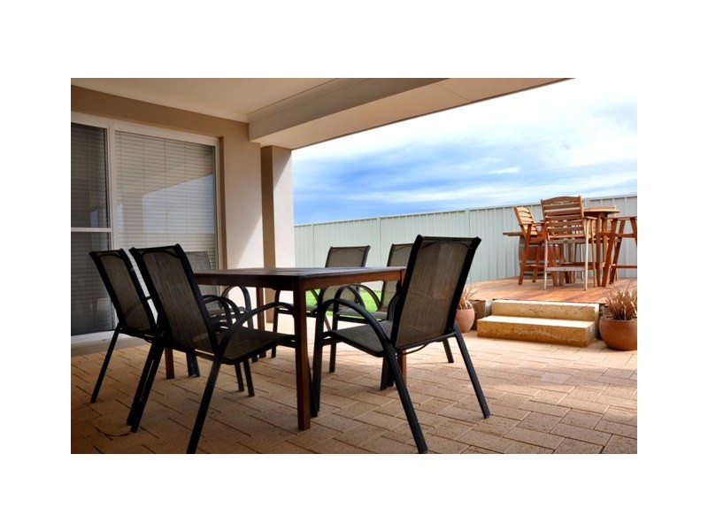 12 SPINDRIFT VISTA, Drummond Cove WA 6532