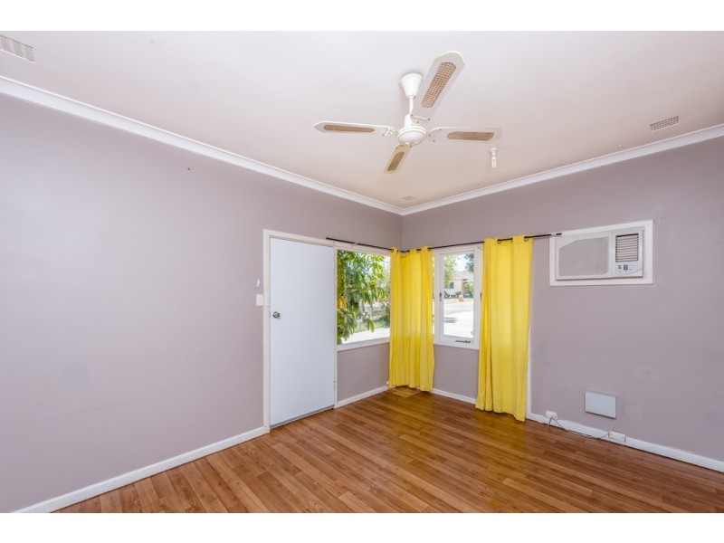 9 Houtman Street, Wonthella WA 6530