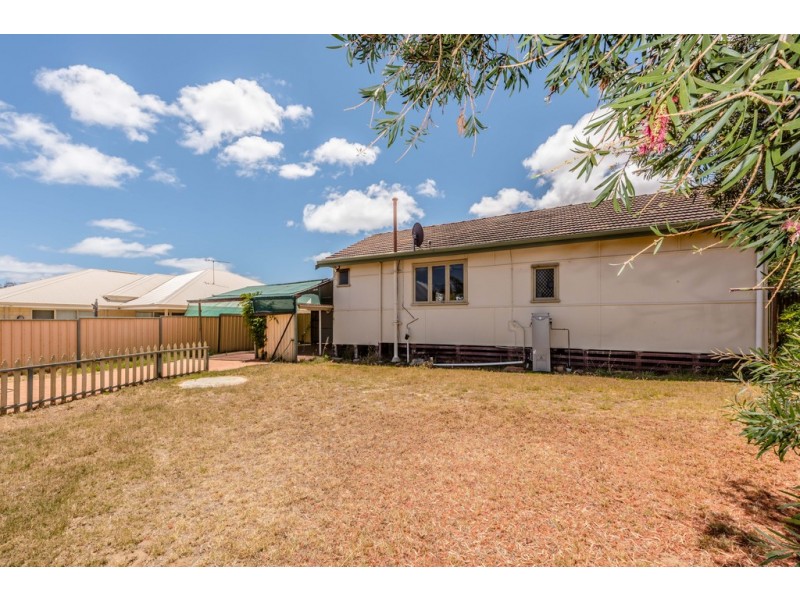 9 Houtman Street, Wonthella WA 6530