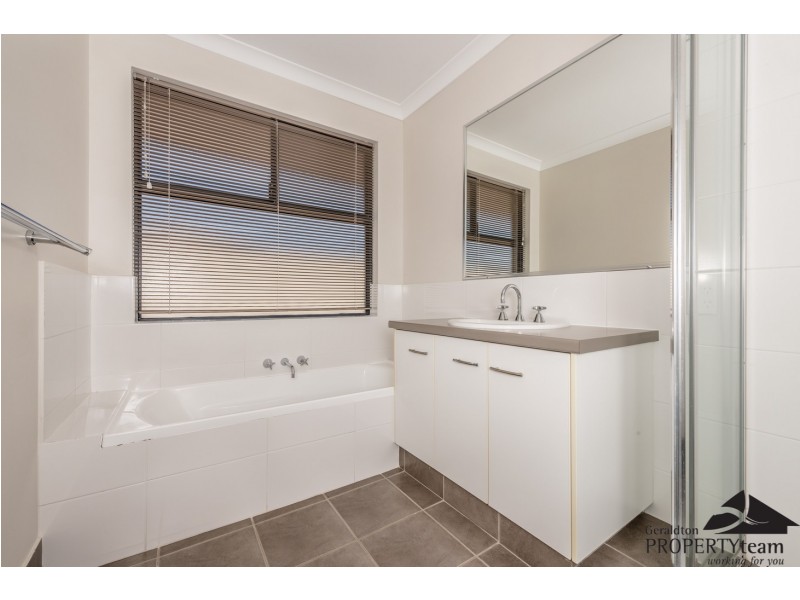 5 Lucy Brace, Wandina WA 6530