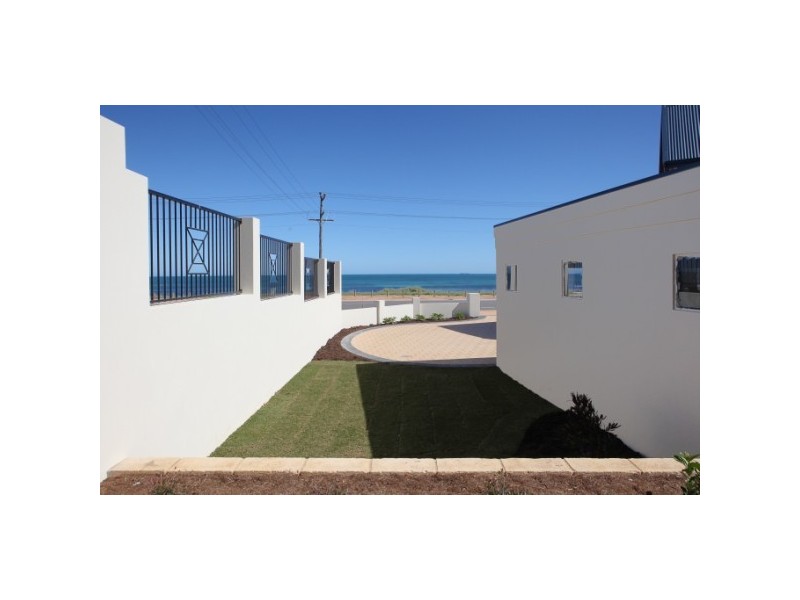 2/258 Chapman Road (Adams on Waterfront), Geraldton WA 6530