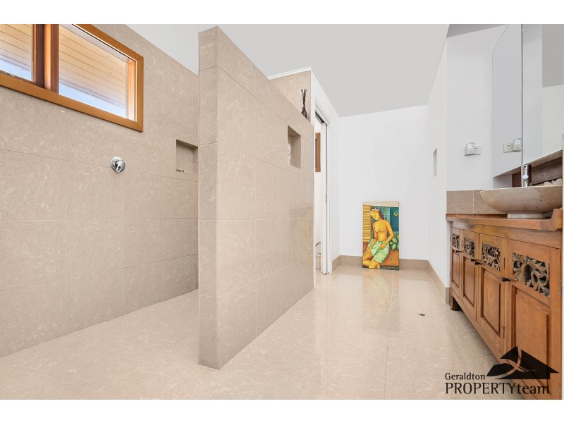 299 Willcock Drive, Tarcoola Beach WA 6530