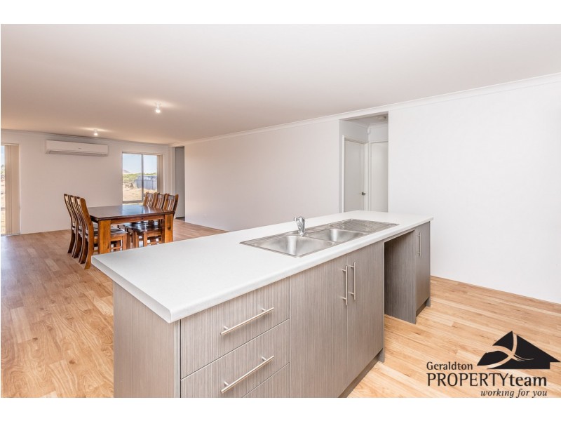 4 Hatch Place, Utakarra WA 6530