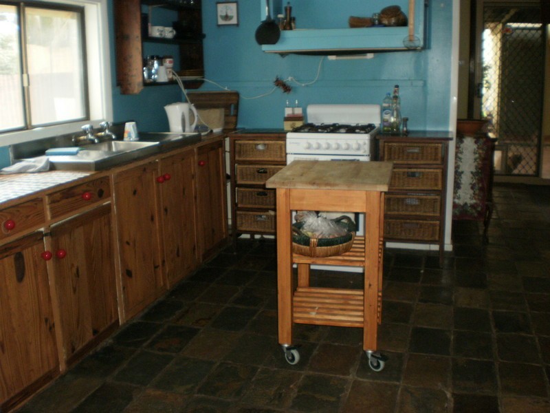 5 Surf Place, Drummond Cove WA 6532