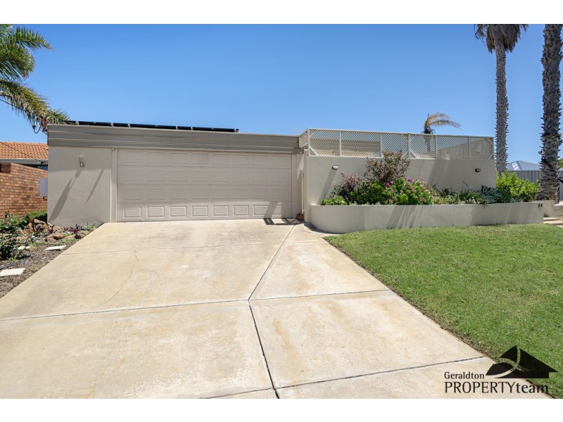 34 Maidstone Street, Mount Tarcoola WA 6530