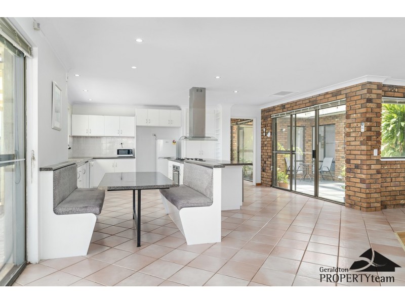 34 Maidstone Street, Mount Tarcoola WA 6530