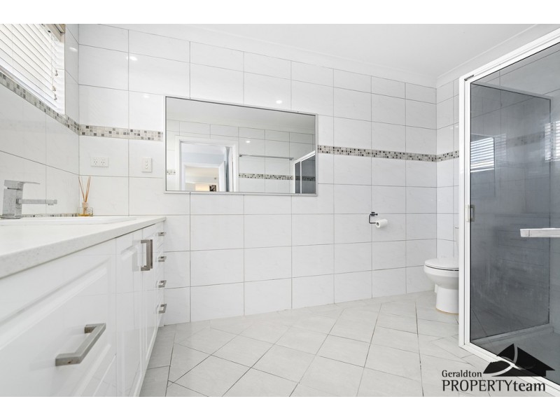 34 Maidstone Street, Mount Tarcoola WA 6530