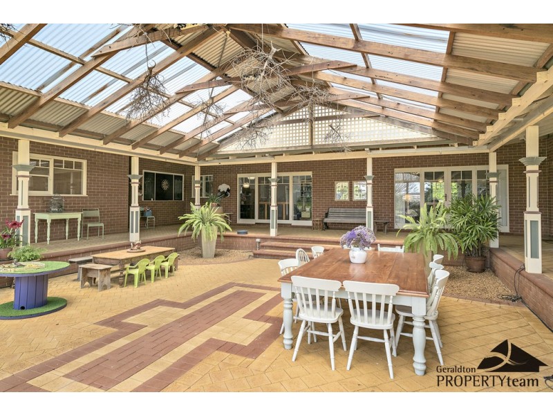 11 Leicester Close, Deepdale WA 6532