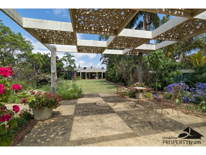 11 Leicester Close, Deepdale WA 6532