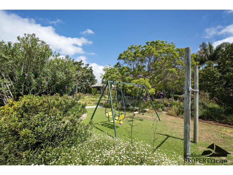 11 Leicester Close, Deepdale WA 6532