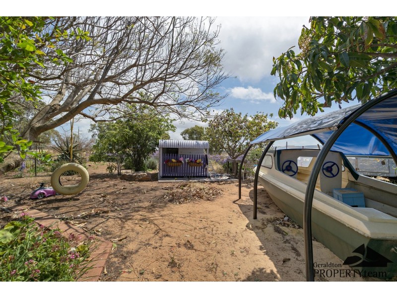 11 Leicester Close, Deepdale WA 6532