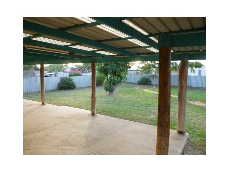 79 Chapman Valley Road, Waggrakine WA 6530