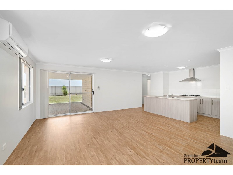 8 Thistle Wynd, Wandina WA 6530