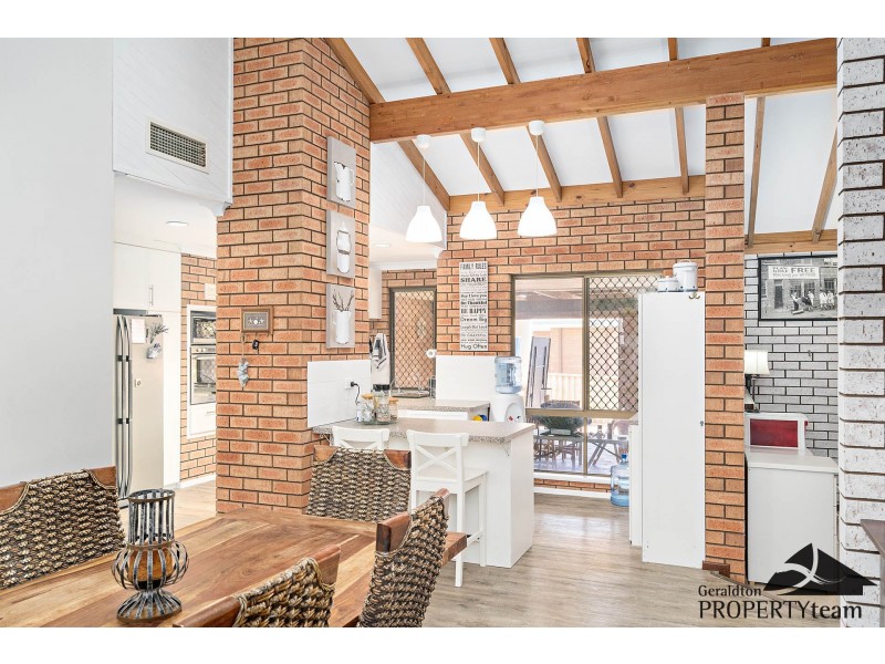 9 Glendinning Road, Tarcoola Beach WA 6530