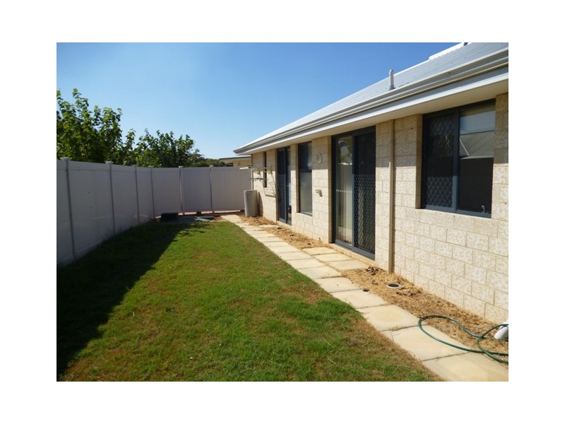 1B HARDMAN STREET, Geraldton WA 6530