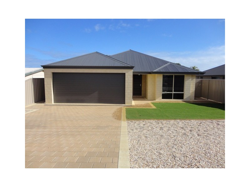 1/78 Eastern Road, Geraldton WA 6530