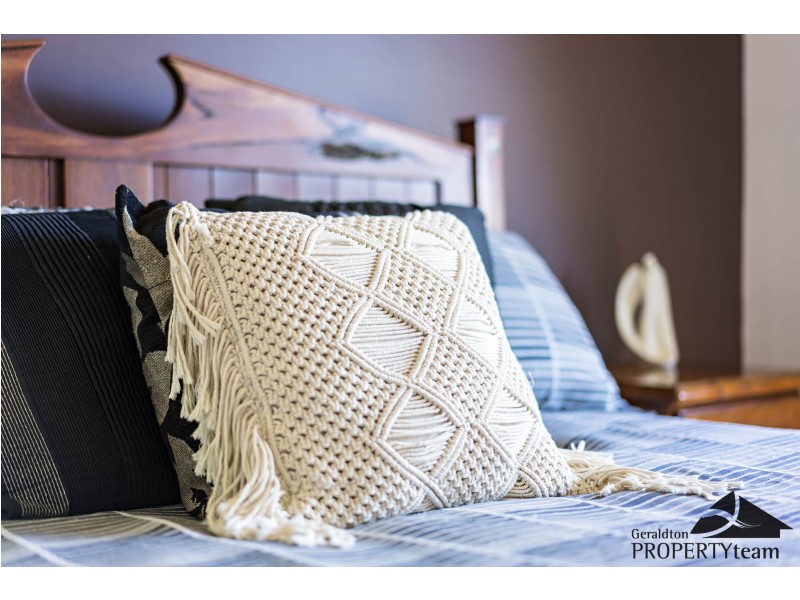 290 Eliza Shaw Drive, White Peak WA 6532