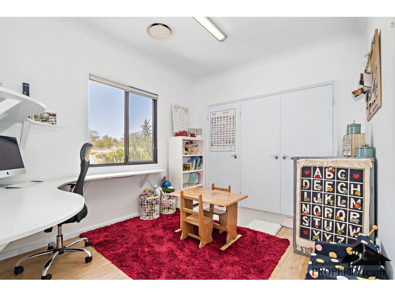 290 Eliza Shaw Drive, White Peak WA 6532