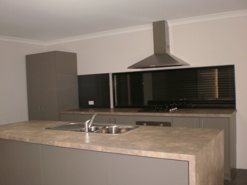 25 View Point Mews, Drummond Cove WA 6532