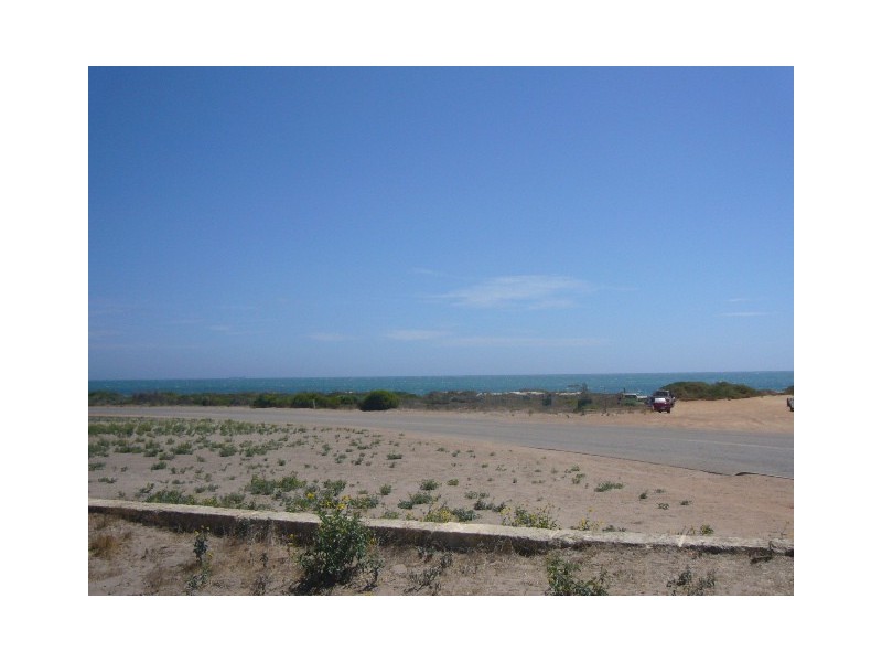 5 Boat Cove, Drummond Cove WA 6532