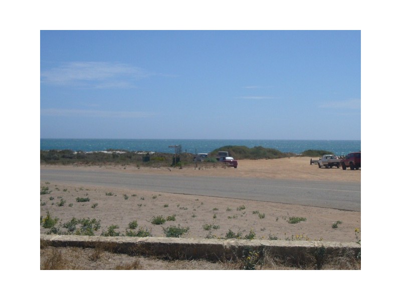 5 Boat Cove, Drummond Cove WA 6532