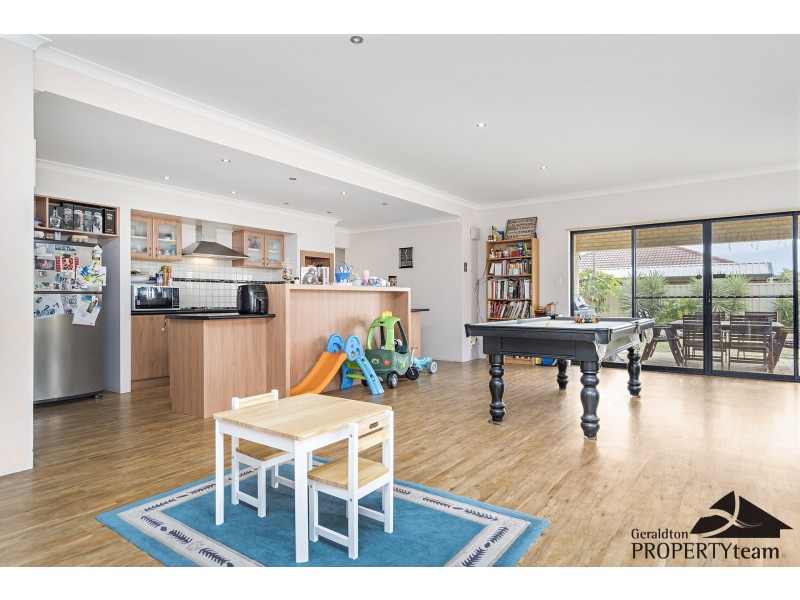 18 Yolanda Edge, Wandina WA 6530