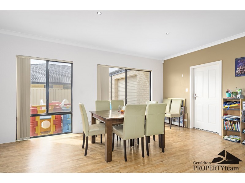 18 Yolanda Edge, Wandina WA 6530