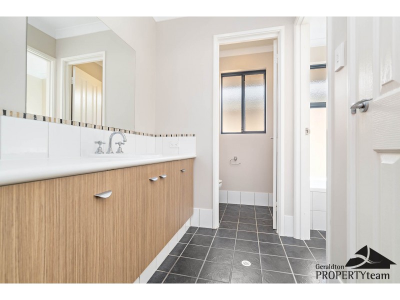 13 Crusader Heights, Wandina WA 6530