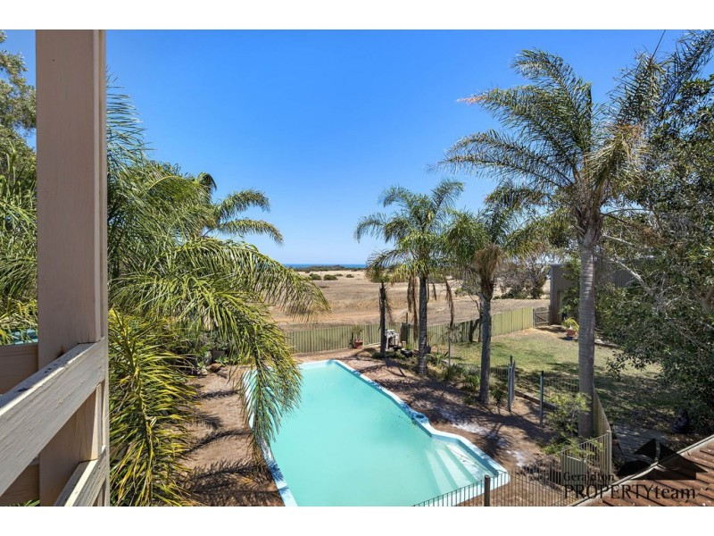451 Hall Road, Waggrakine WA 6530