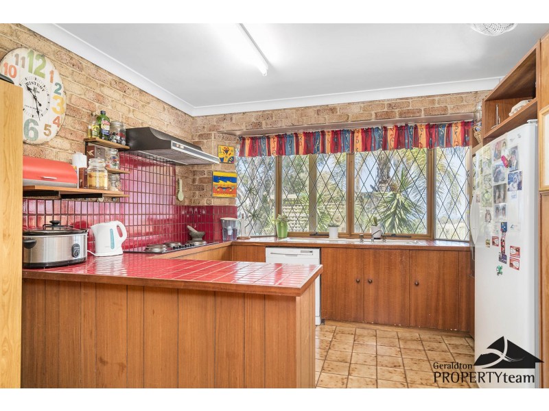 451 Hall Road, Waggrakine WA 6530