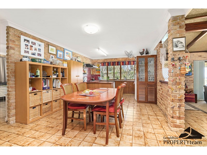 451 Hall Road, Waggrakine WA 6530