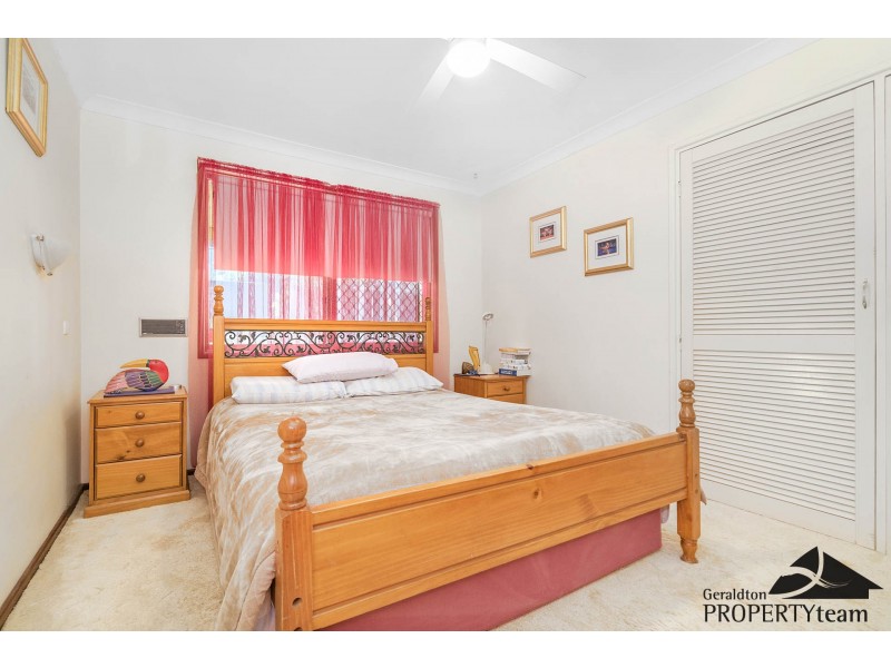 451 Hall Road, Waggrakine WA 6530