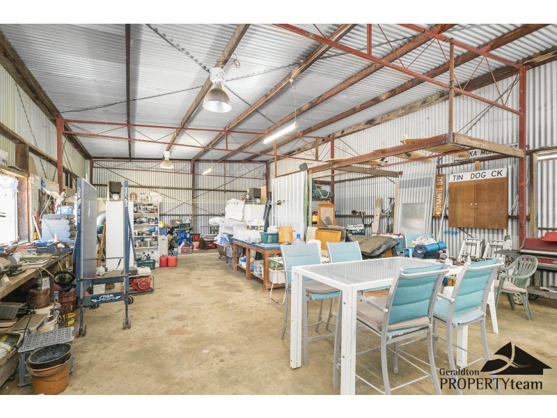 451 Hall Road, Waggrakine WA 6530