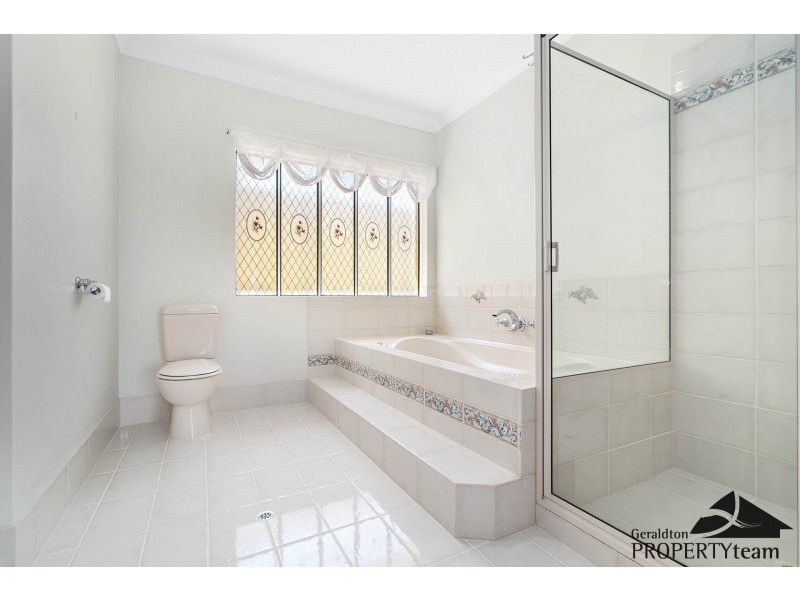 52 Bellimos Drive, Wandina WA 6530