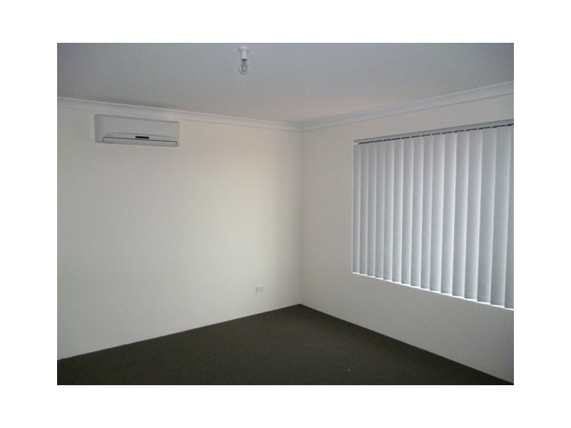 25 Iduna Road, Wandina WA 6530