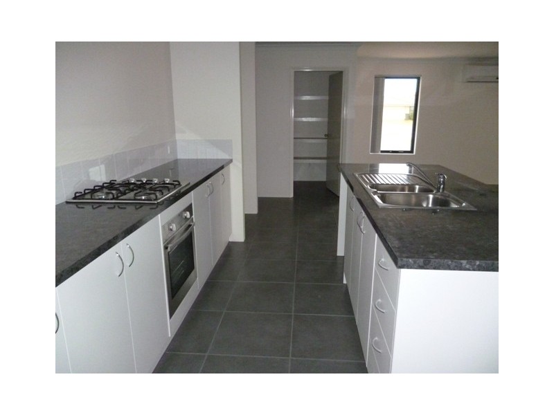 25 Iduna Road, Wandina WA 6530