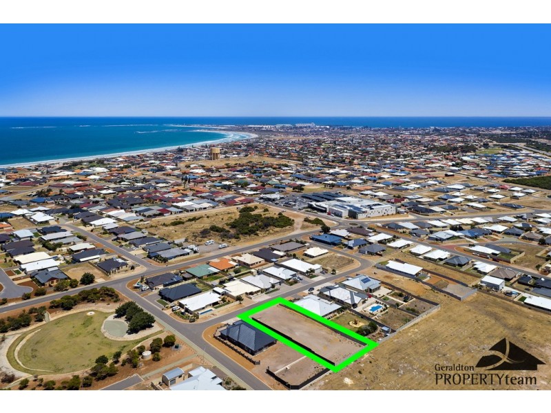 4 Shamrock Street, Wandina WA 6530