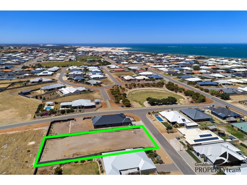 4 Shamrock Street, Wandina WA 6530