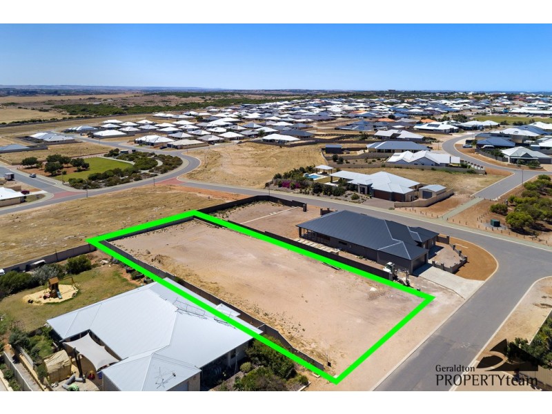 4 Shamrock Street, Wandina WA 6530