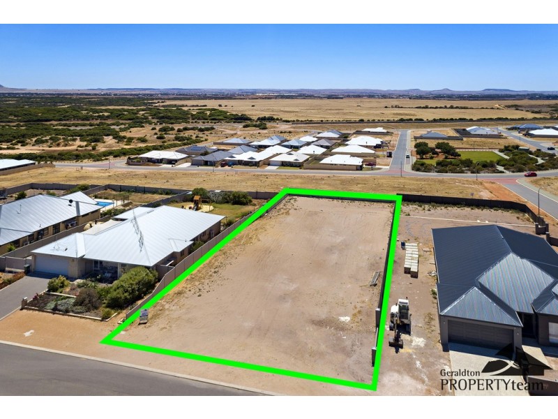 4 Shamrock Street, Wandina WA 6530